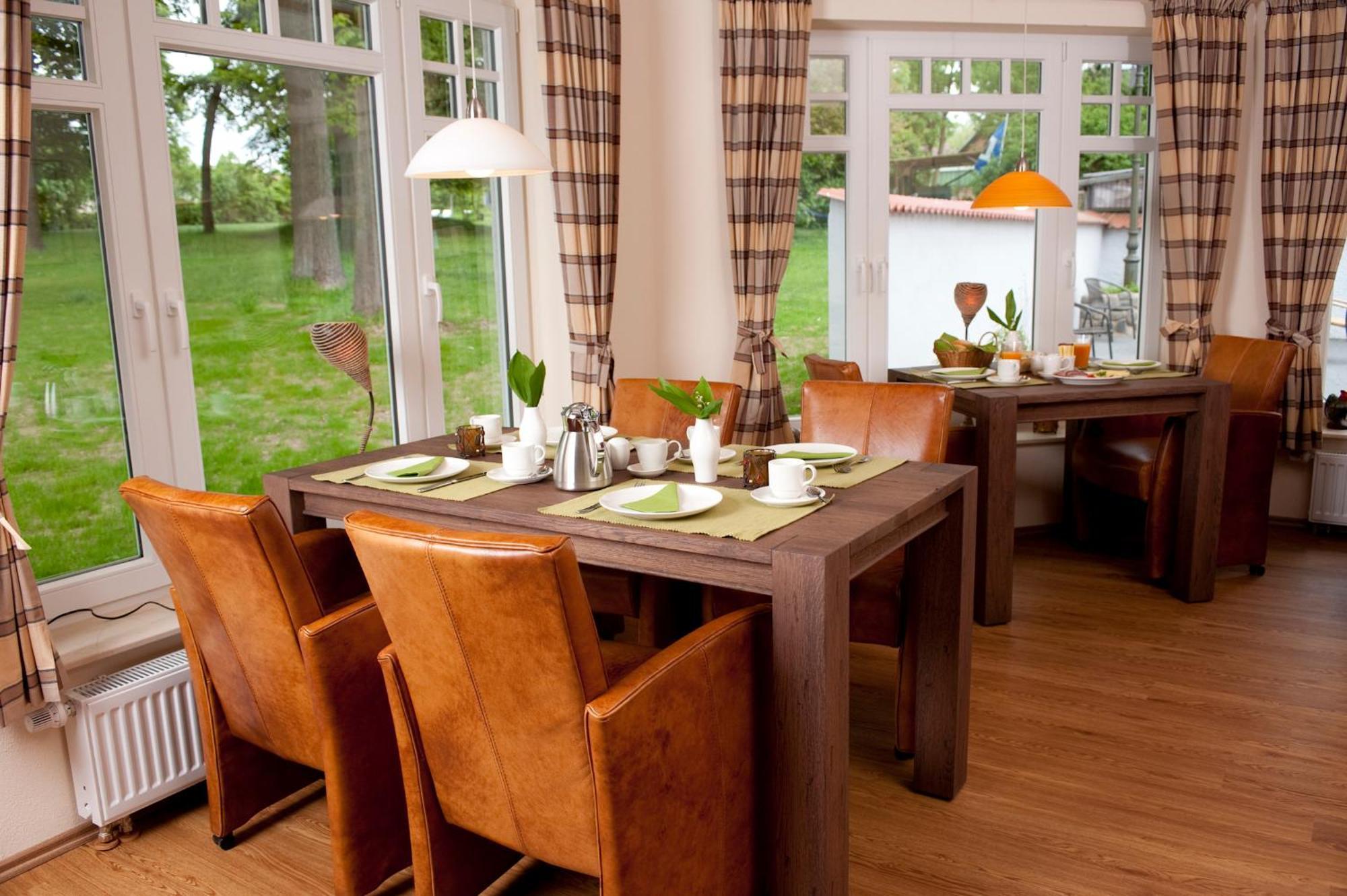Hotel Bess Albersdorf  Екстер'єр фото