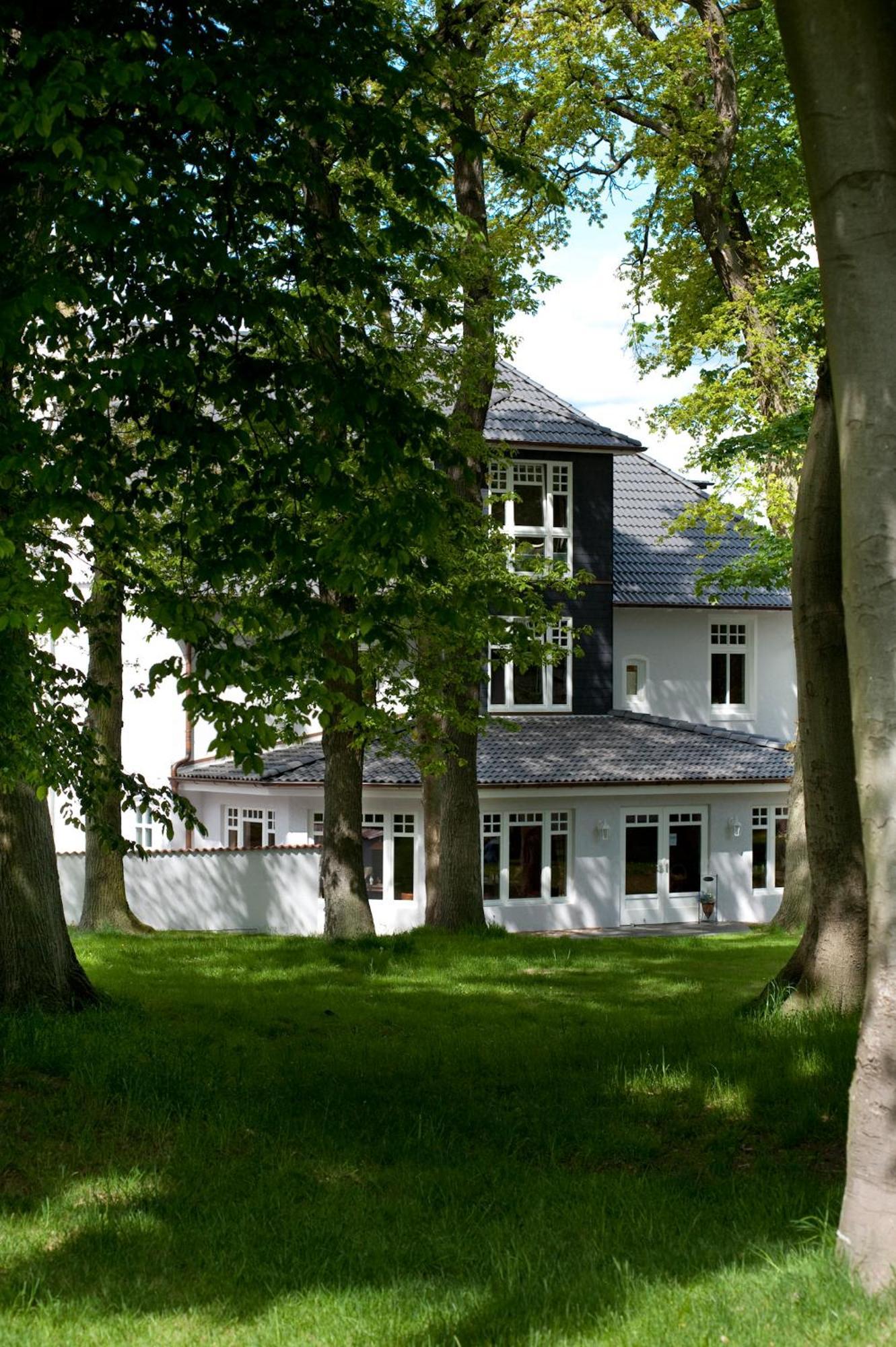 Hotel Bess Albersdorf  Екстер'єр фото
